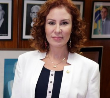 Carla Zambelli volta a ser assunto em Franco da Rocha após anulação de extradição pela Justiça italiana